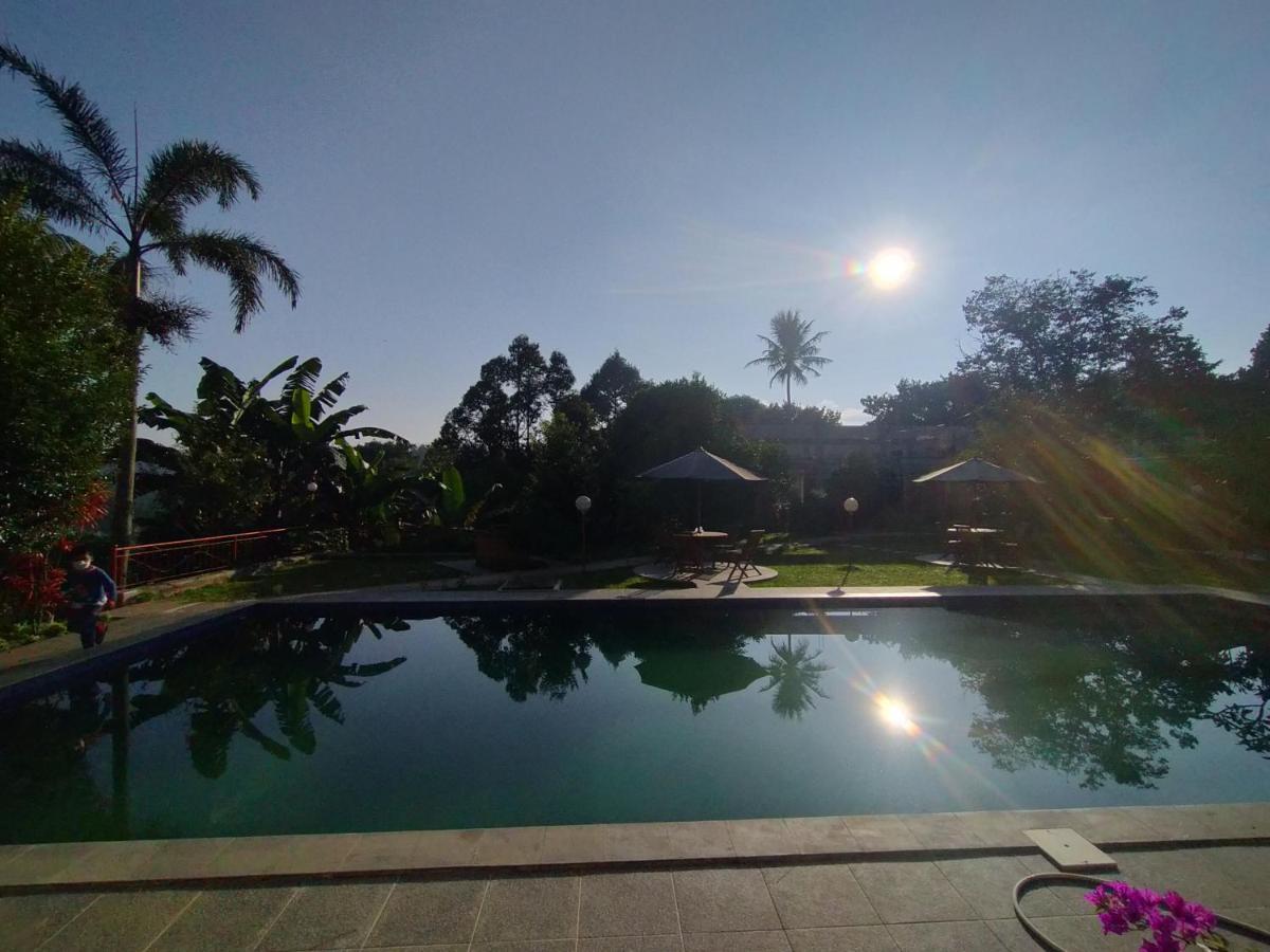 Villa Batu Tua Puncak Mitra Reddoorz Bogor Dış mekan fotoğraf