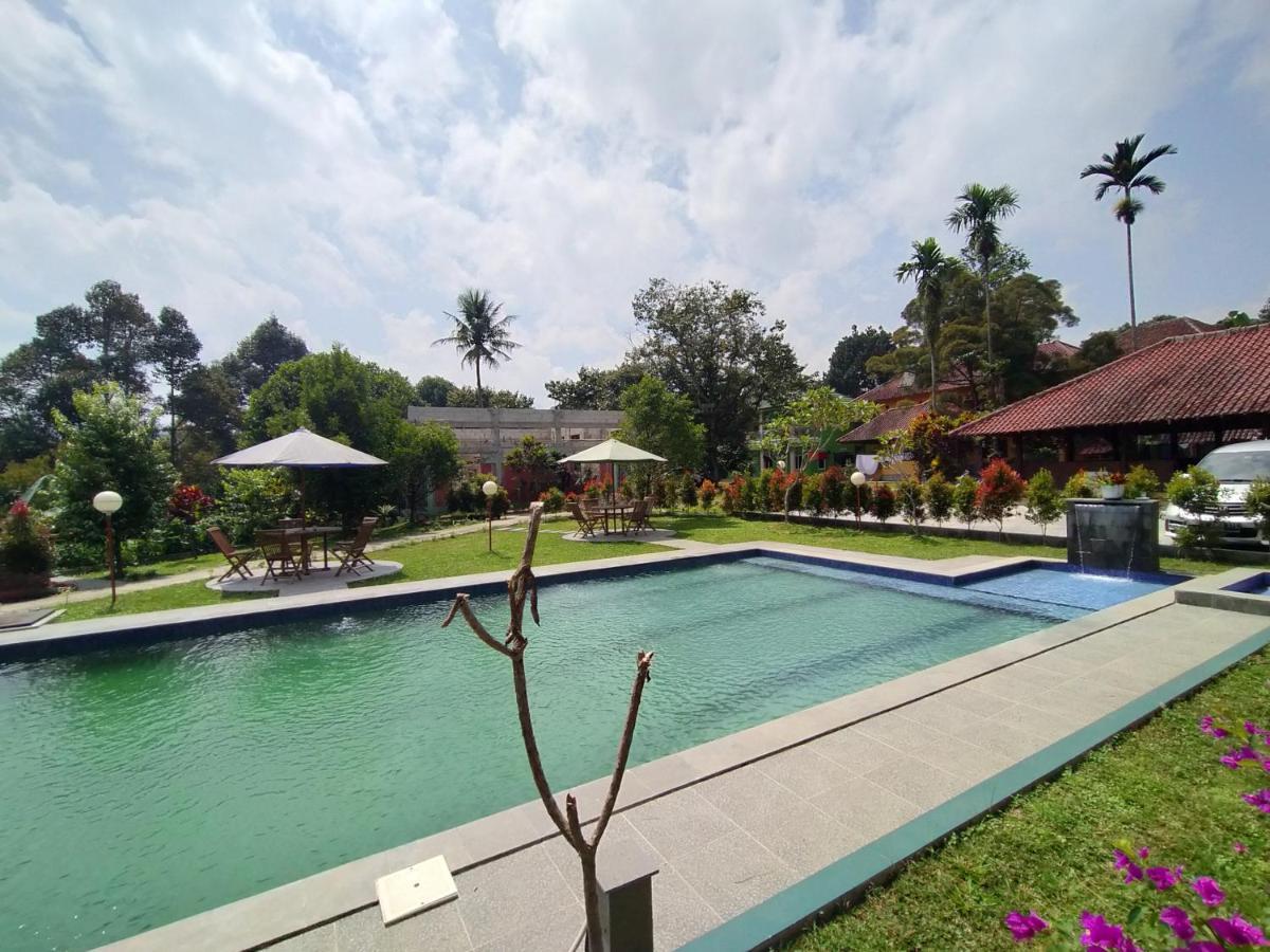 Villa Batu Tua Puncak Mitra Reddoorz Bogor Dış mekan fotoğraf